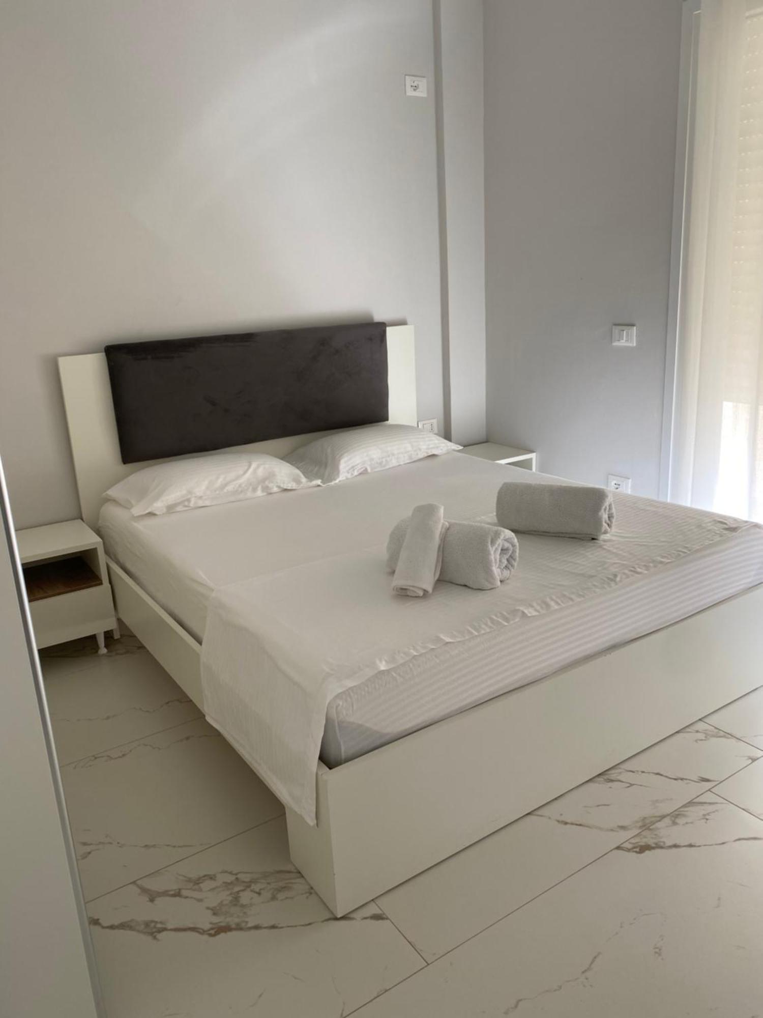 Edan Apartments Vlore Exterior photo